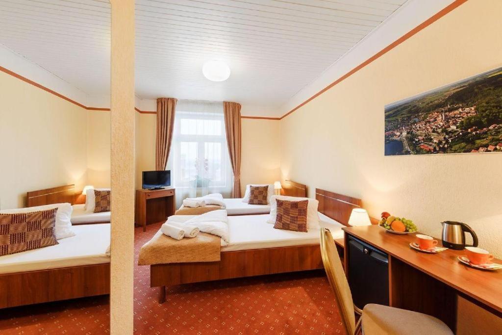 Hotel Табор Экстерьер фото