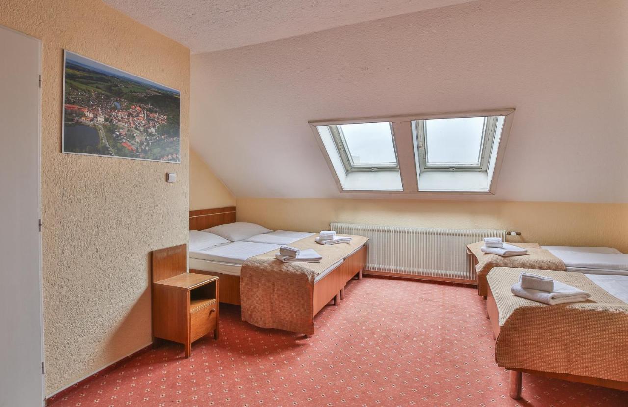 Hotel Табор Экстерьер фото