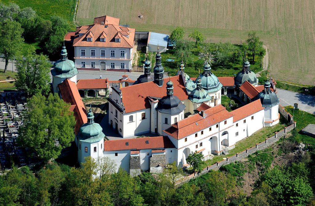 Hotel Табор Экстерьер фото