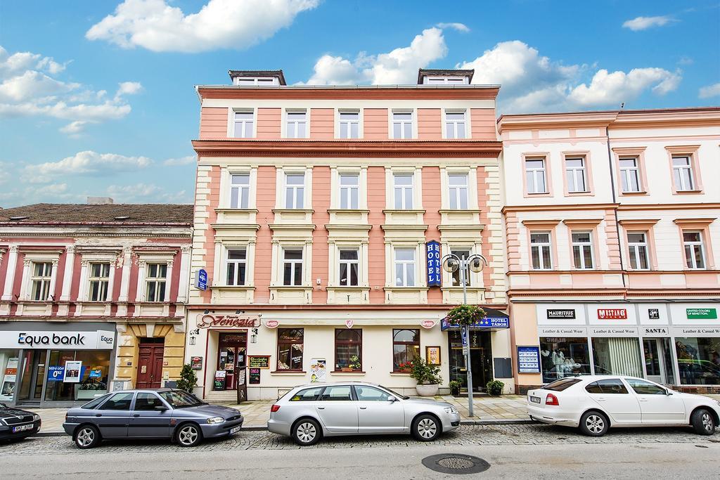 Hotel Табор Экстерьер фото