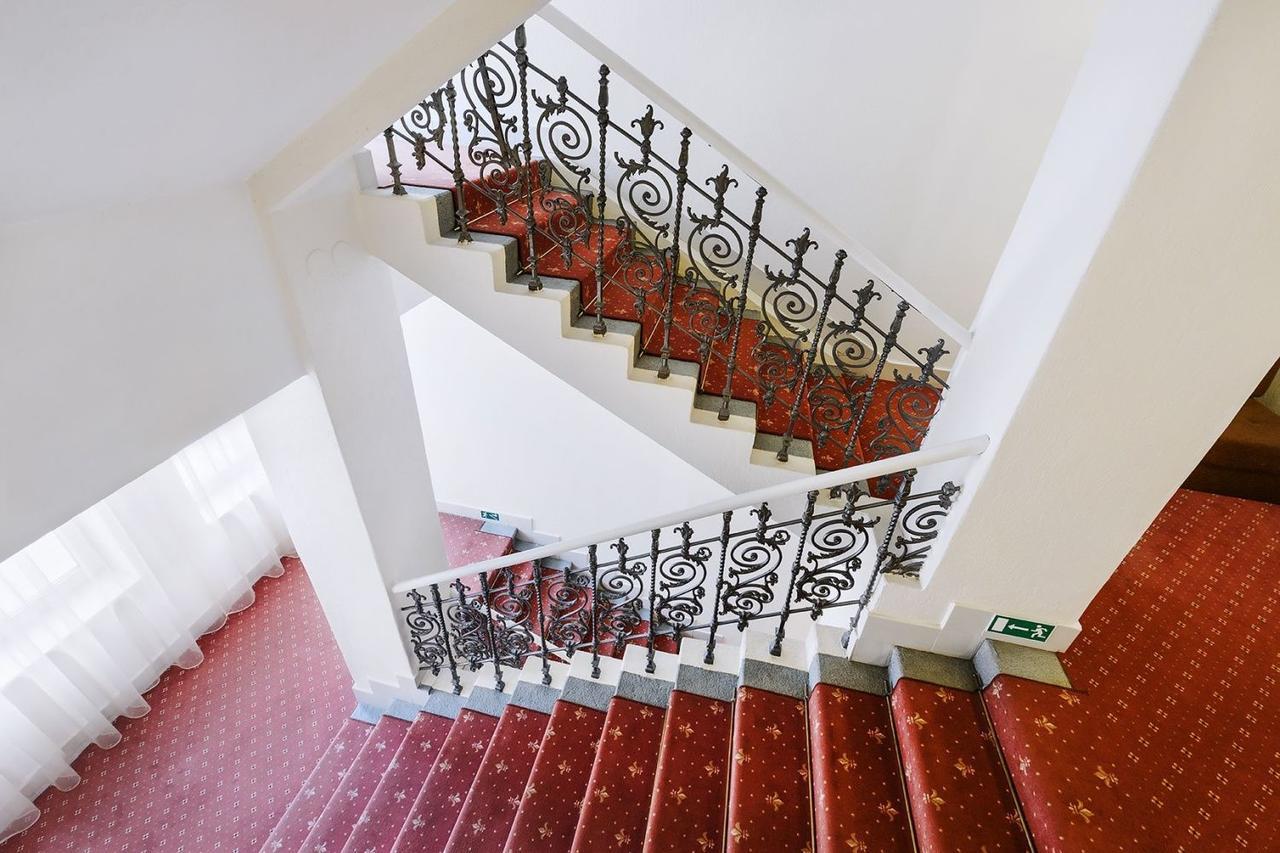 Hotel Табор Экстерьер фото