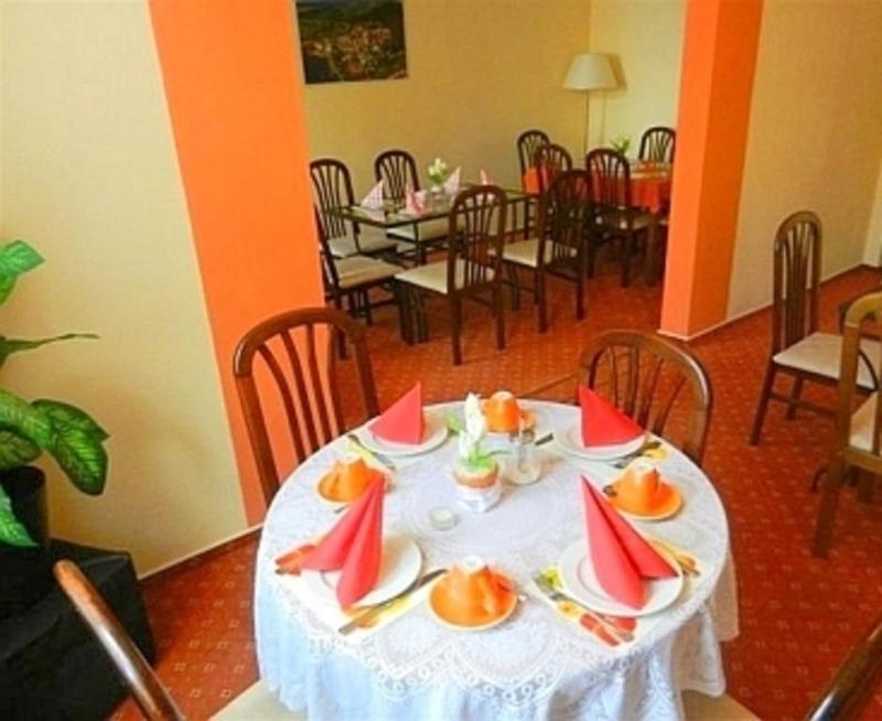 Hotel Табор Экстерьер фото