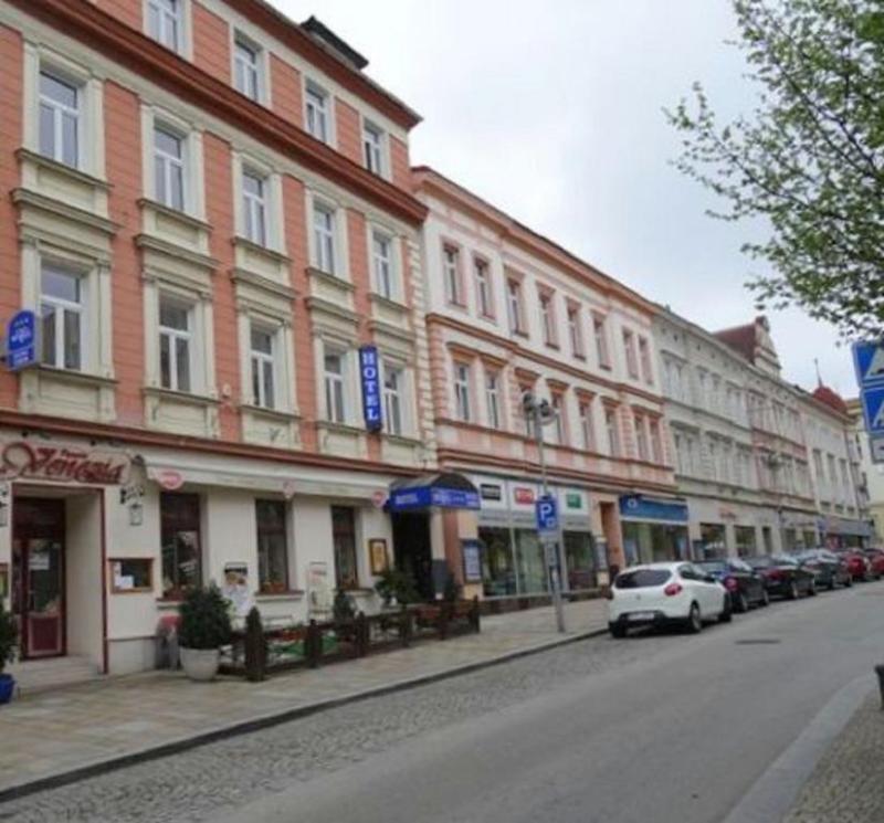 Hotel Табор Экстерьер фото
