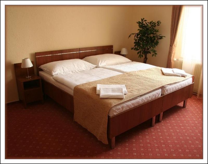 Hotel Табор Экстерьер фото